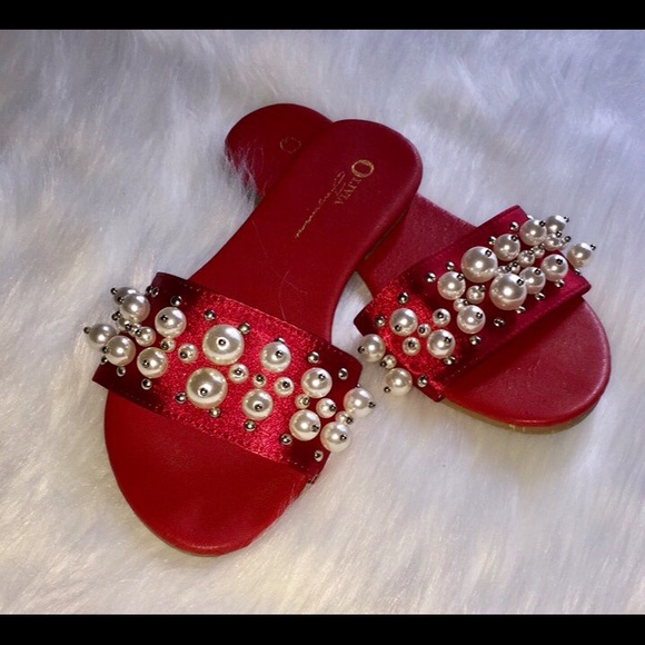 🟢🔴⚪️Pearl Slide Shoes! 🟢🔴⚪️ - Picture 4 of 8